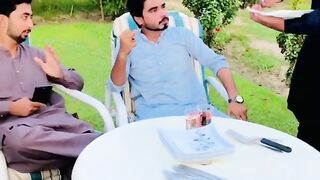 Thug life waiter bezti hugai #babar56