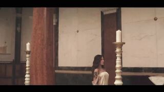 Halsey - I am not a woman, I'm a god.