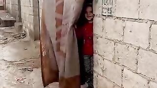 صبية جميلة