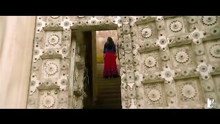 Shuddh Desi Romance Title Song  Sushant Singh Rajput, Parineeti Chopra  Benny Dayal, Shalmali