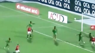 تمريرة صلاح في هدف منتخب مصر الاول????