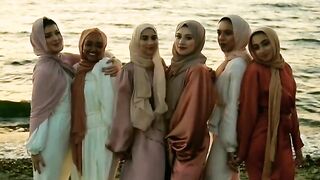 KH. Zainuddin MZ. Tradisi melamar gadis