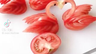 tomato Swan food art ... awesome vegetable Carving
