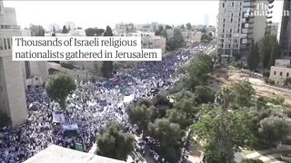 Clashes in Jerusalem after thousands of Israelis march through Muslim quarter