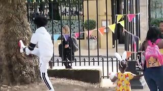 Public_prank_amazing_reaction_compilation_joker_pranks