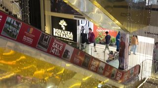 Shopping Time Safa Gold Mall Islamabad #shopping #safagoldmall #islamabad #tranding #viral #vlog