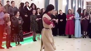 Uzbekistan dancing