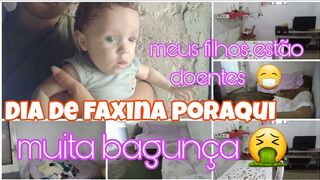 MUITA BAGUNÇA PORAQUI MAIS DIA DE FAXINA MAIS MEUS FILHOS ESTAO DOENTES MEU DEUS ESSA VIROSE TA PEGANDO TODO MINDO
