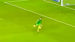 Kiper Pantang Menyerah #football #sepakbola #kiper