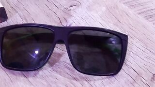 Les lunettes noires / follow me