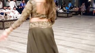 محبت تم سے ہی رہے گی، یہ ملنا نہ ملنا تو نصیب کی بات ہے۔
