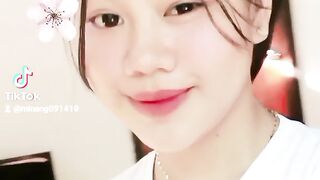 beautiful girl?????✌️