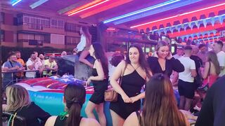 my best bull riders in 2023 4K/ BENIDORM TOURISTS ENJOY BULL RIDING in Jun 2023 / benidorm Spain