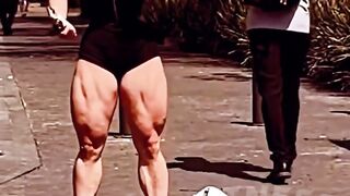 "Gym girl shows her body."