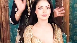 Elegant Golden Dress Bride Makeover by Parul Garg #viral #shorts #short #makeup #bride #bridal