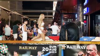 waöõ, she is my best bull riders tonight in benidorm spain 2023 4K