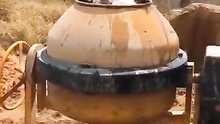 Só se vê em obras kkkkk
