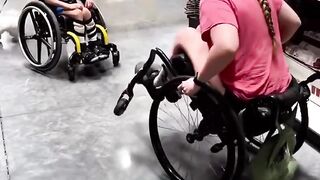This young boy in a wheelchair was very happy to meet someone like him ❤️ (