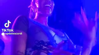 Cardi b