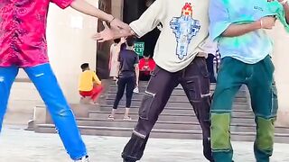 Viral dance