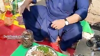 Pathan aya hai ????????????