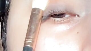 Eye makeup