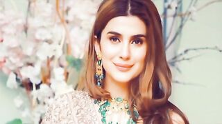 Pakistani actresses viral vedio/showbiz/celebrities/viral/sajal Ali/qubra khan/mehwish hayyat/Mahira Khan/