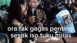 Nyanyi dulu lurrr