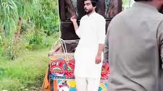 Bakri Chori Kar KAlmari Mein Ghuss Gaya