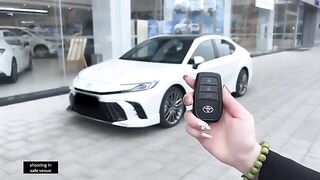 Toyota Camry 2024 in-depth Walkaround