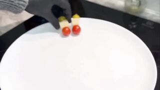 Закусочная тарелка