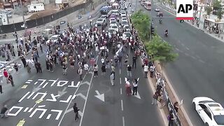 Protesters block Tel Aviv highway calling on Israeli government to secure hostage deal