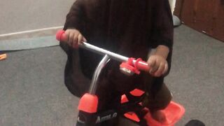 طفلي الشبح المخيف