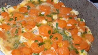 Omelet with carrots