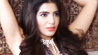Samantha exposing deep cleavage without bra cute white milky boobs