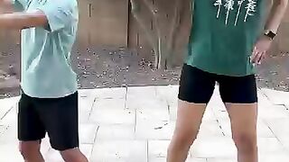 。。。。 2