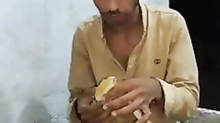 ماذنب الموزه متتت هههههههه