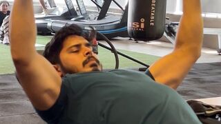 Dumbbell fly