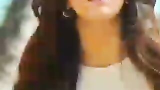 Duniya haseeno ka mela ye Dil Mera Akela outfits fashion