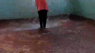 Water pool sprinkle