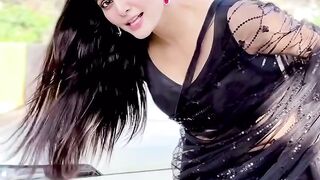 Ahe mera Dil chura ke Le giya black saree fashion
