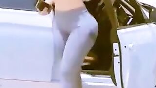 Hande ercel gym outfit sham b khob hai pas mehboob hai hande ercel fashion