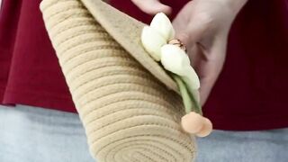 Oweisong Small Summer Purse for Women Woven Beach Crossbody Bag Cotton Rope Straw Shoulder Bag Cute Flower Purse