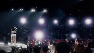 Praise (feat. Brandon Lake_ Chris Brown _ Chandler Moore) _ Elevation Worship(360P).