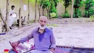 اخر کار بابا ڈر جاتا ہے