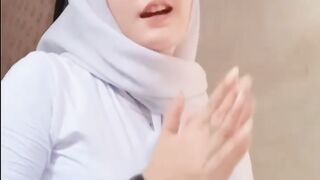 HIJAB TOBRUT 16