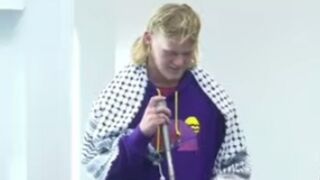 Young_Texan_Man_Accepts_Islam_After_Protesting_For_Gaza_-_SHAHADAH(360p).