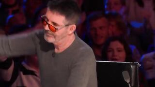 Ukrainian Rollerskaters Duo Stardust Made Simon Cowel Break GOLDEN BUZZER Rules