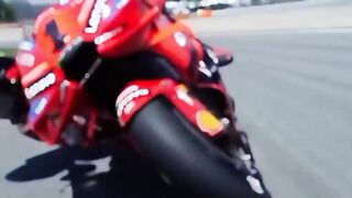 Pecco x smooth operation Overtake Martin where he fell during the sprinttin di tempat dia terjatuh do sprint