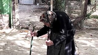 102 -ГОДИШНАТА БАБА МОНА ОТ СЕЛО МЕЧКАРЕВО